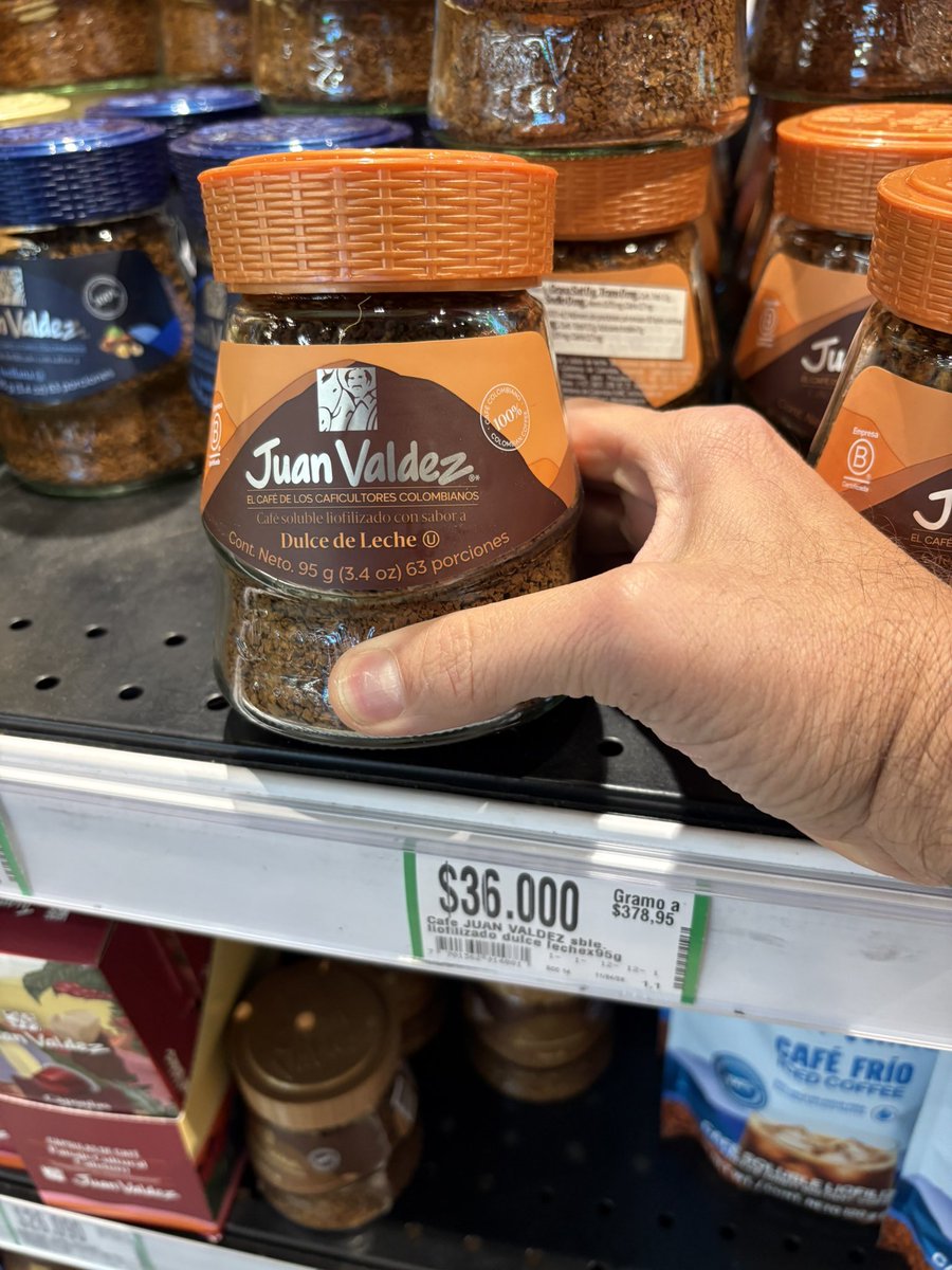 robertoxavier's tweet photo. A mi ningún arancel me va a impedir obtener mi producto favorito. https://t.co/0qVEdXsC4N