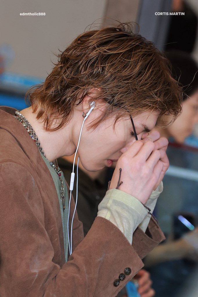 edmtholic888 tweet media