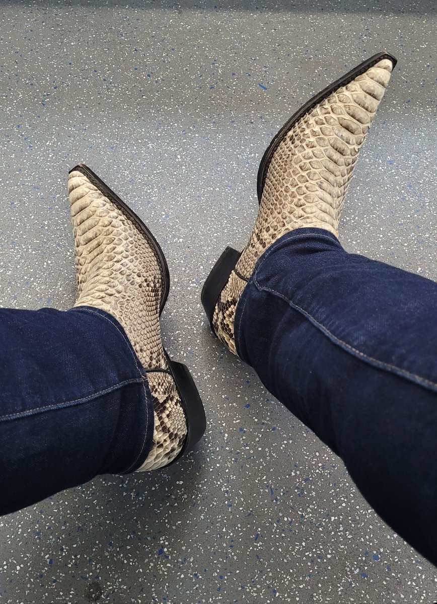 LthrTrooper's tweet image. Happy Boot Wednesday 

#Boot #boots #bootwednesday