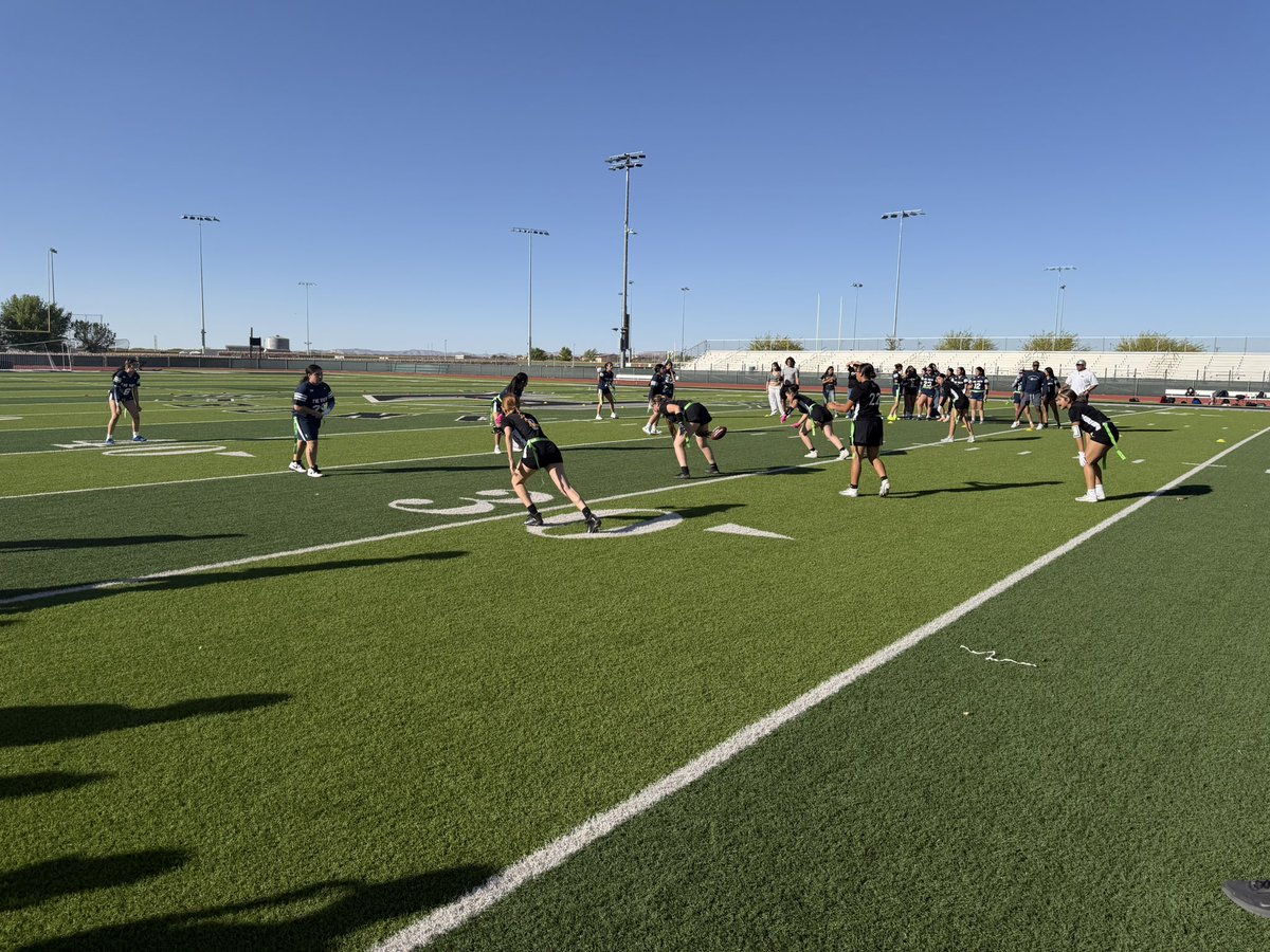 OJGarcia12's tweet image. Our girls flag football team getting in one last scrimmage before games start next week! 
#RepTheH #ScorpionStrong
