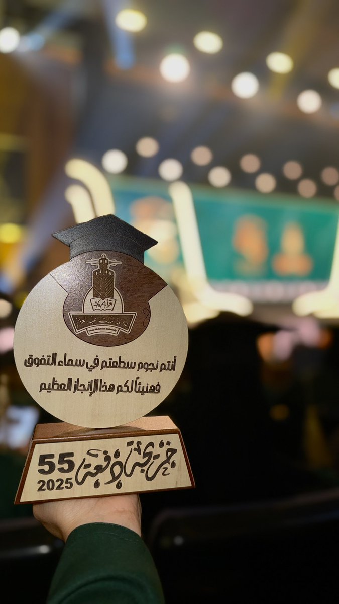 سارا tweet media