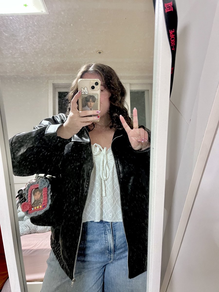 bry ˚ʚ🍓ɞ˚ tweet media