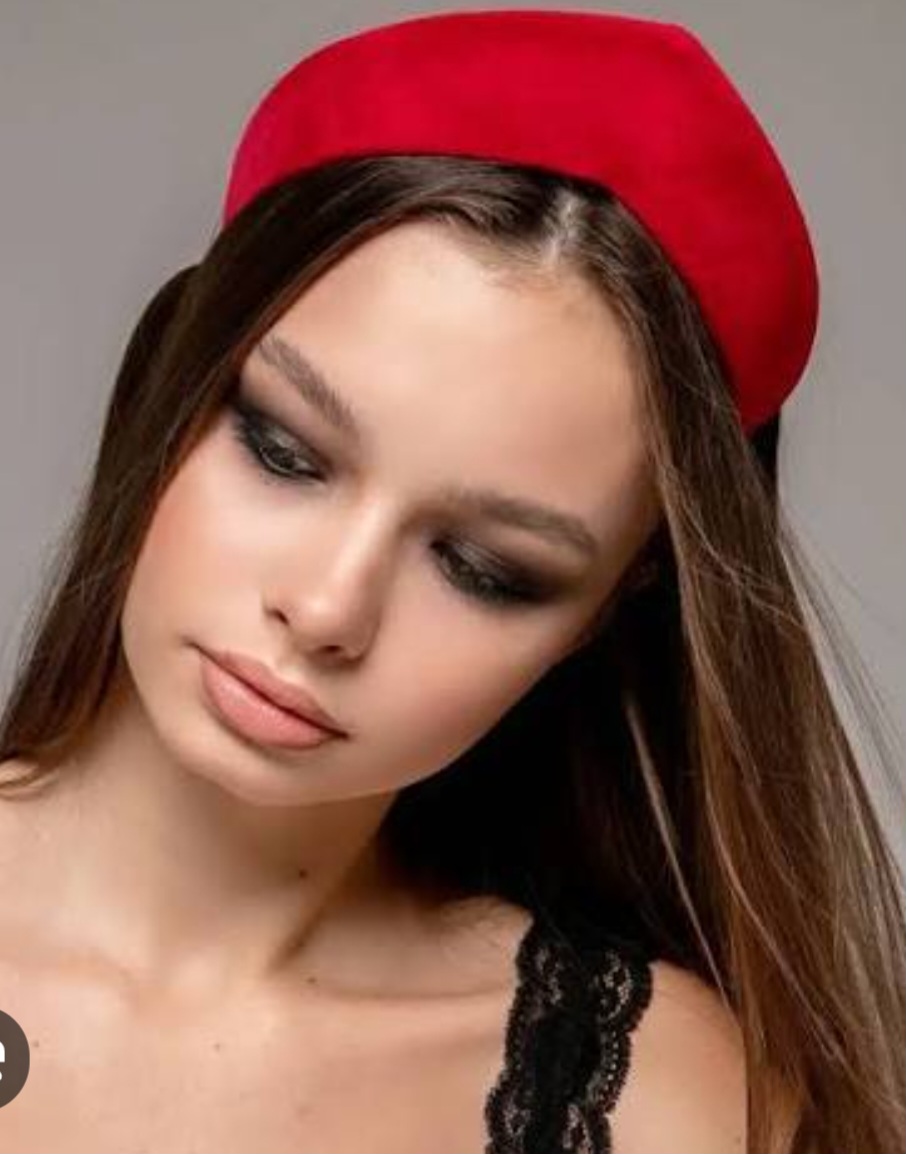 Анна Павловская tweet media