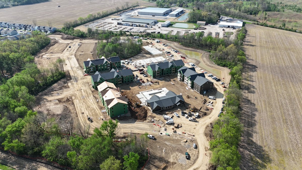 Big progress taking shape in Columbus.
Drone views of Greenway Vista, a 312-unit, 25-acre multifamily community underway near Rickenbacker.   This project brings new housing options alongside major employment growth and investment in the southeast Columbus market.