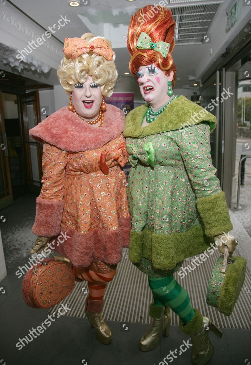 pru72's tweet photo. Why am I getting ugly sisters vibes from Gia and Juliette. #mafsau god they're awful https://t.co/e4ciYYVbdq