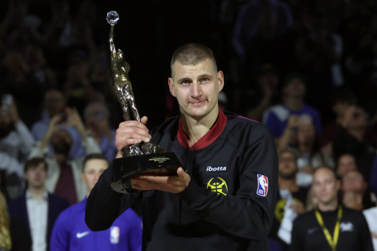 NBA glasala: Jokić je najbolji igrač na svetu

Nikola je dobio 2/3 glasova: sportklub.n1info.rs/kosarka/nba/nb…

#nikolajokic #jokic #nba #denvernuggets #nuggets #mvp