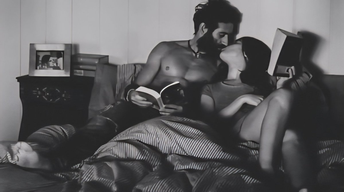 Men who read are so sexy 🫦