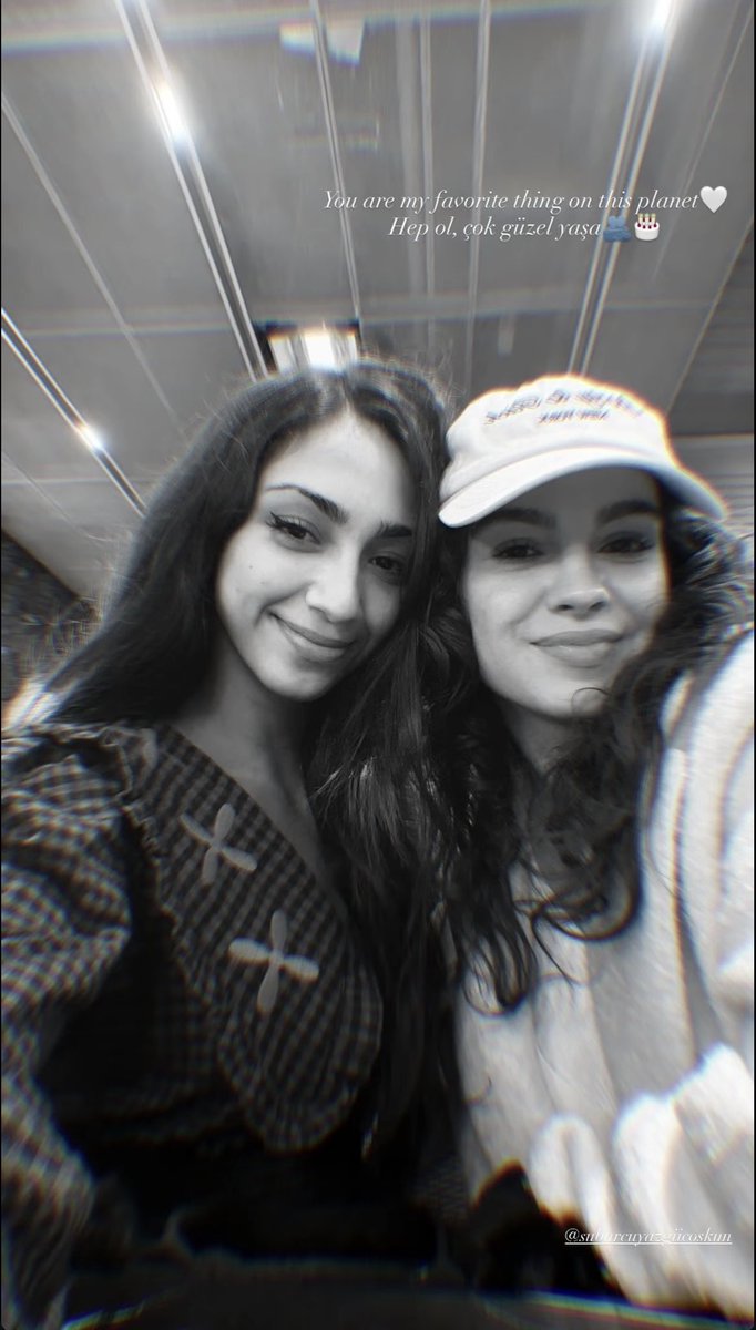 𝐬𝐚𝐫𝐨𝐨 tweet media