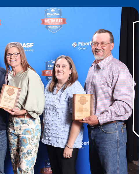 BASFAgProducts's tweet photo. Big yields call for a big celebration! 🎉

We celebrated our One Ton Club members at our annual banquet, celebrating outstanding 2025 FiberMax® cotton yields. 

Learn more about our winners and see how you can join the club: https://t.co/Bu75pMl3Mi

#BASFinAg #OneTonClub https://t.co/sAWJvyYCPI