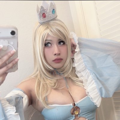 Eri tweet media