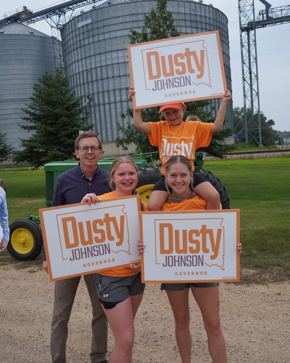 Dusty Johnson tweet media