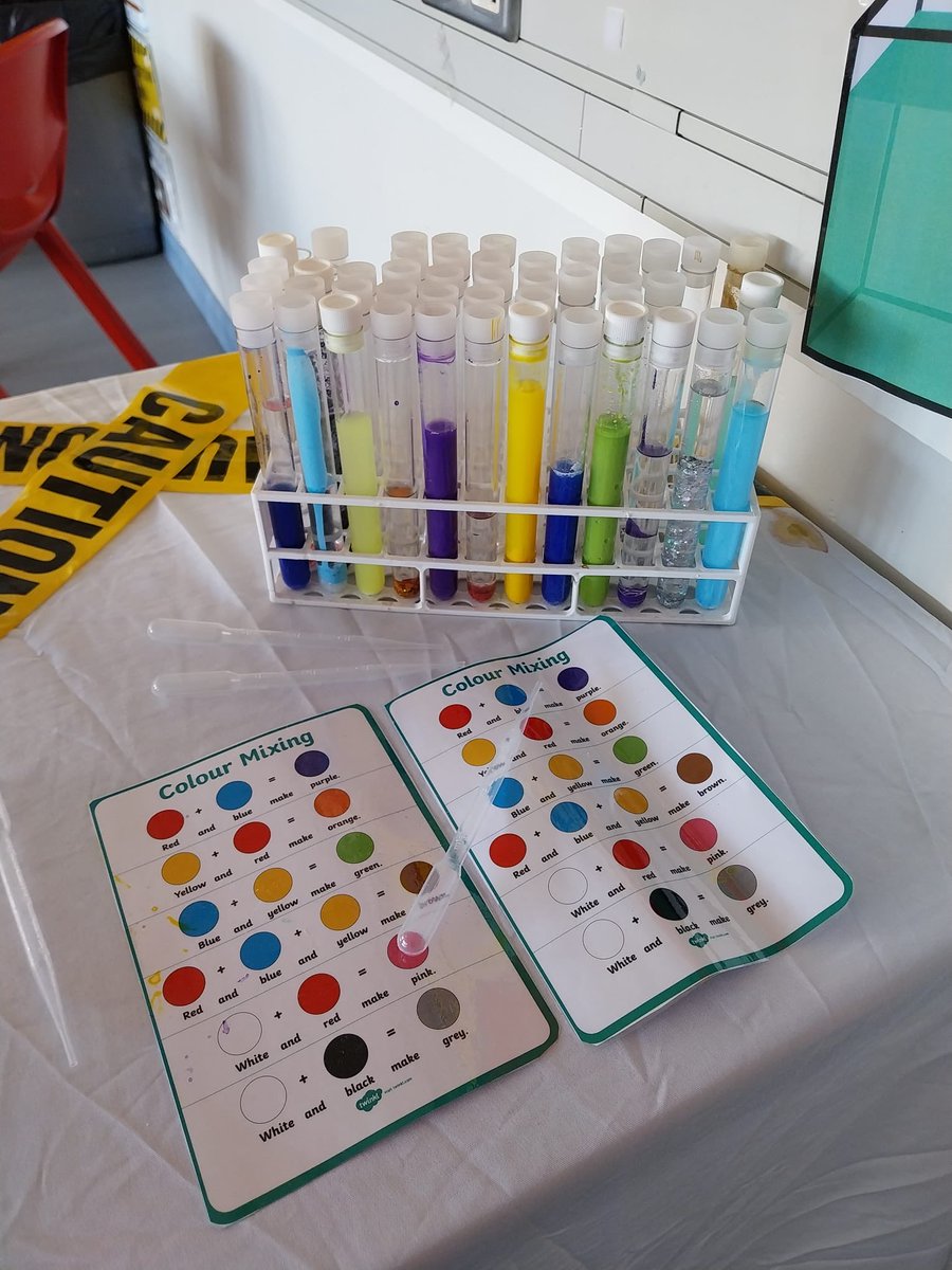 SJBPS11's tweet image. Science is fizzing in our specialist provision! 🧫✨ Our young scientists are having a brilliant time experimenting in their new lab-themed play area. 

Massive thanks to Mrs. McGowan for putting together this amazing space 👏  
#STEM #PlayToLearn #AspireBelieveAchieve