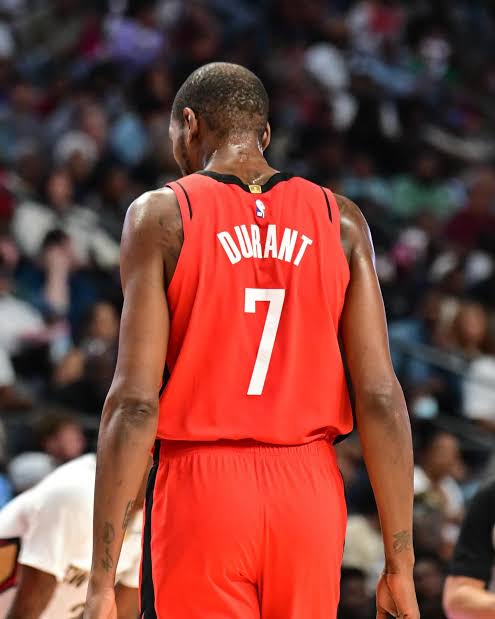 𝙏𝙈 ☆ KӨDΛK 💫 🏀 🇺🇸 ☆ tweet media