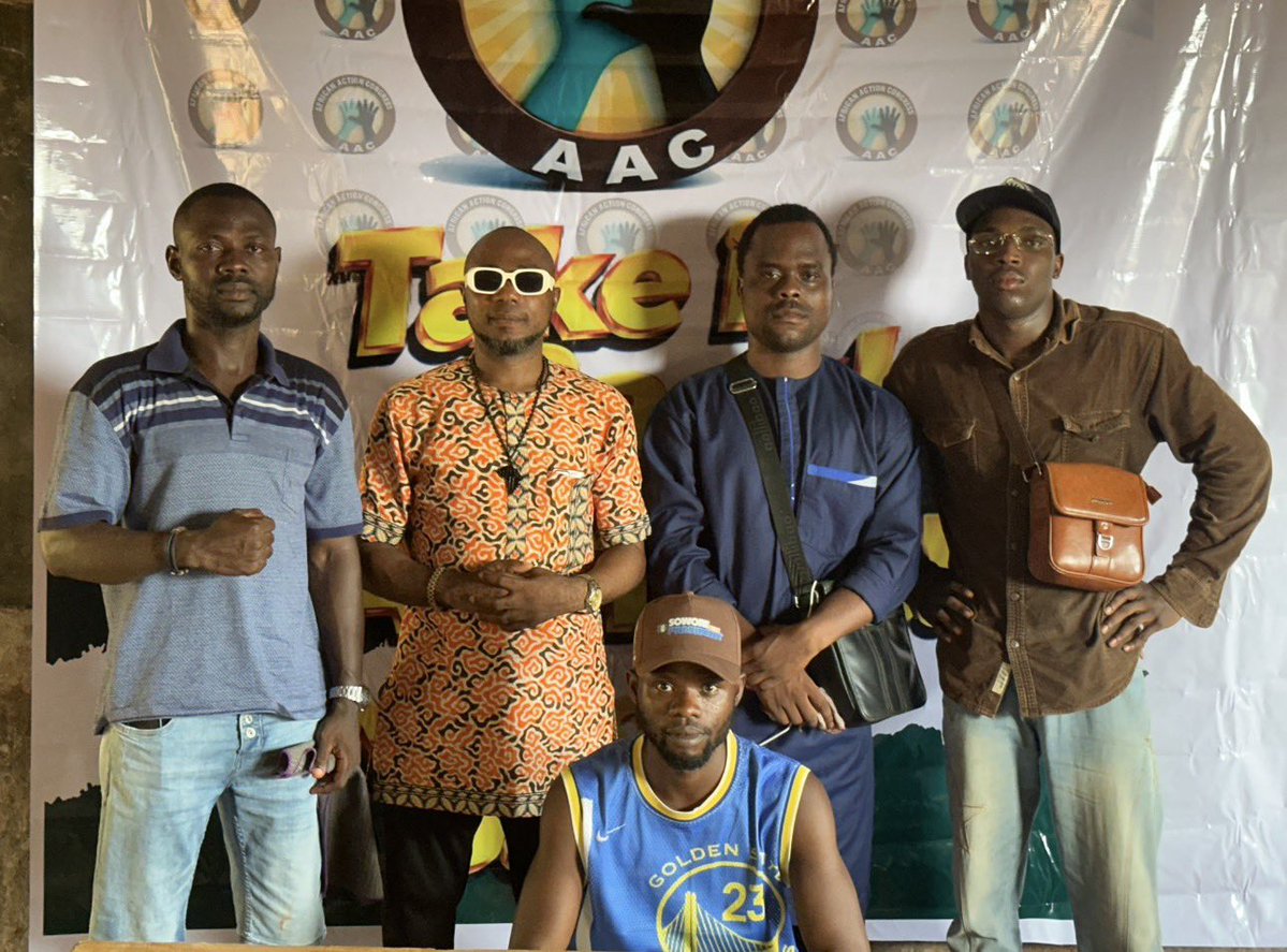 abassosalam's tweet image. Earlier this week with fellow Comrades at AKINYELE LG

#AAC #TakeItBack #Action ✊🇳🇬