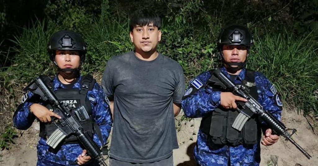 Fuerza armada desmantela red de narcotráfico en San Marcos buff.ly/6zCUSCd