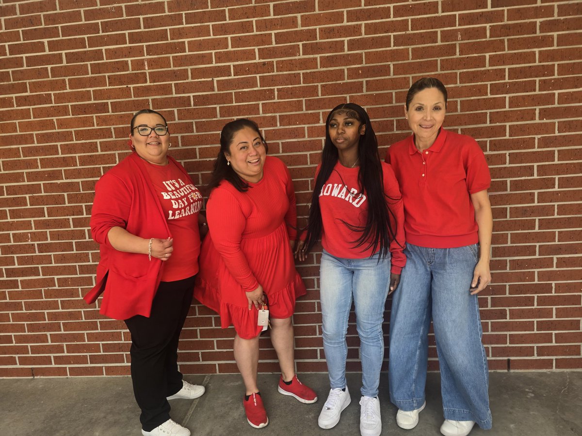 AGarcia1135's tweet image. @CarawayES_AISD's 3rd grade team and students brought the energy and the RED today!  Our 3rd graders are learning, growing, and showing support in RED! ❤️ @whiteconstance1  @AldineAFT6345  @AldineISD @SADubberke #RedForEd #AldineStory