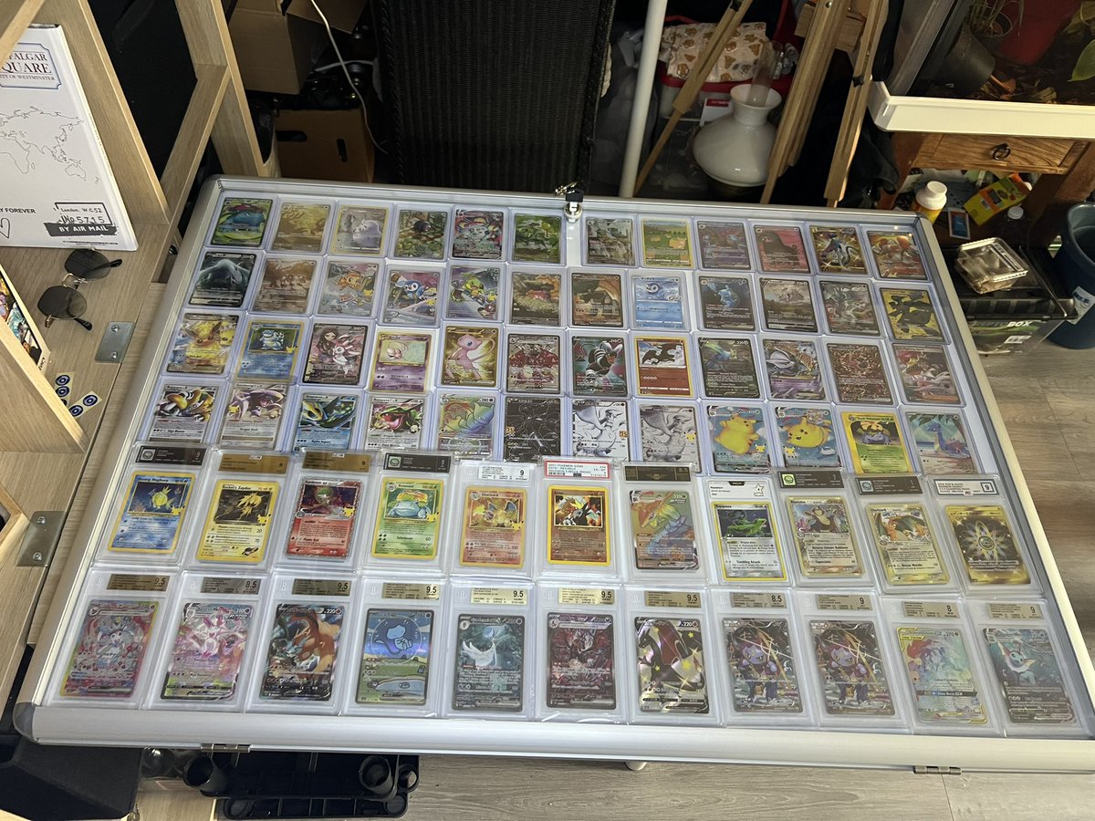 Youtubejaimy's tweet photo. If you could get one!? #pokemonvendor #Pokémon #pokemoncommunity https://t.co/6lfRgdj87e