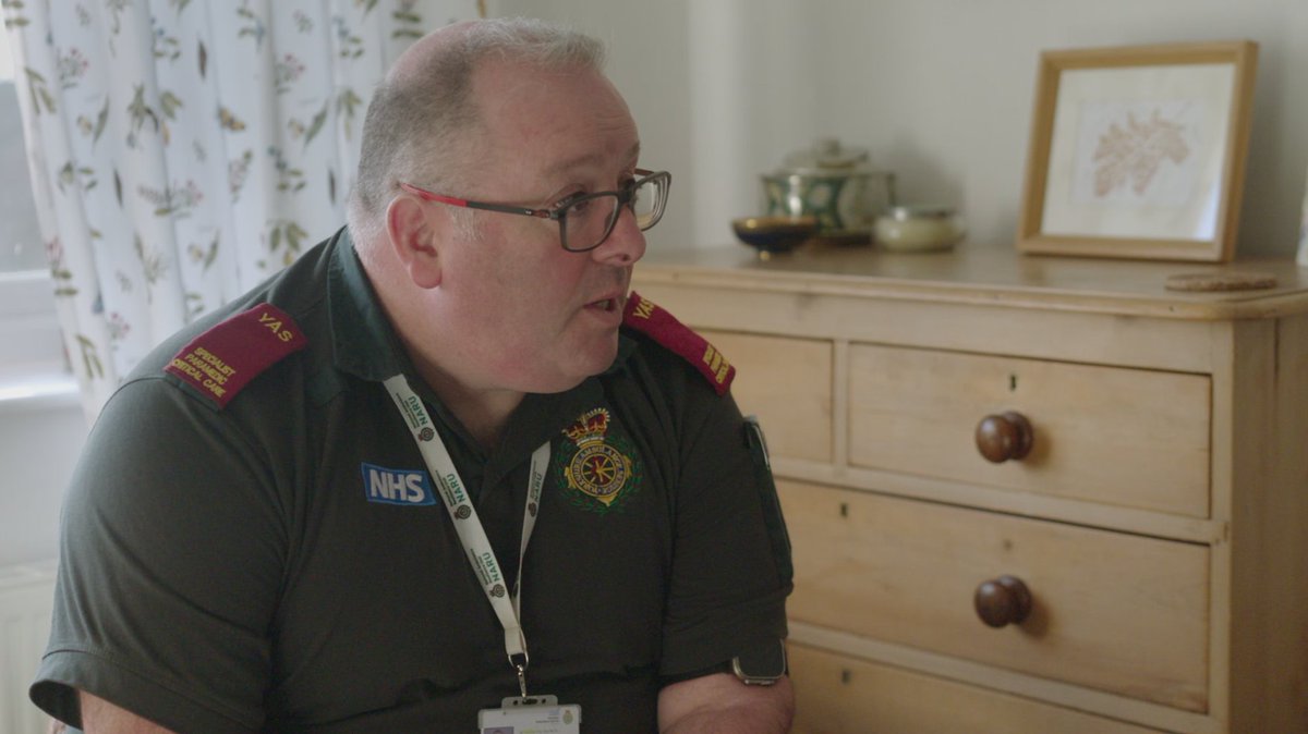NHSNEY's tweet image. #Ambulance | Thank you to all those who watched this series, and to all of our incredibly inspiring colleagues at Yorkshire Ambulance Service. 💚