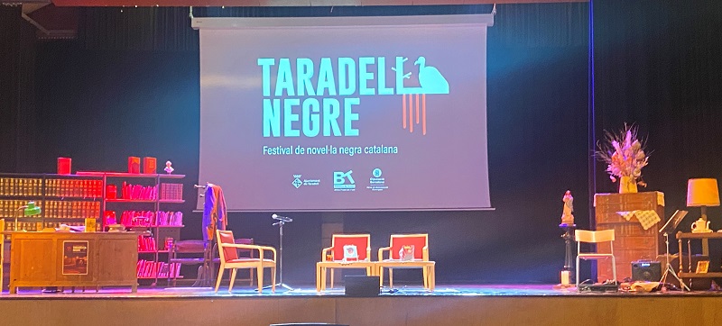 muchomasq1libro's tweet photo. Un lustre @taradellnegre Tot va anar genial! Enhorabona! @masleer @llegirencatala @bibliotaradell @nuriabruixeta @LlegimOKe @libertania22 @VerumFictio @shernandezbarna @ISolanich @tempsdellibres @en_gil_ @BielCusso @AnnaSegimon2 @crimscat @BibliotequesBCN 
https://t.co/0roNnTZlSH https://t.co/SR1VLxNG05
