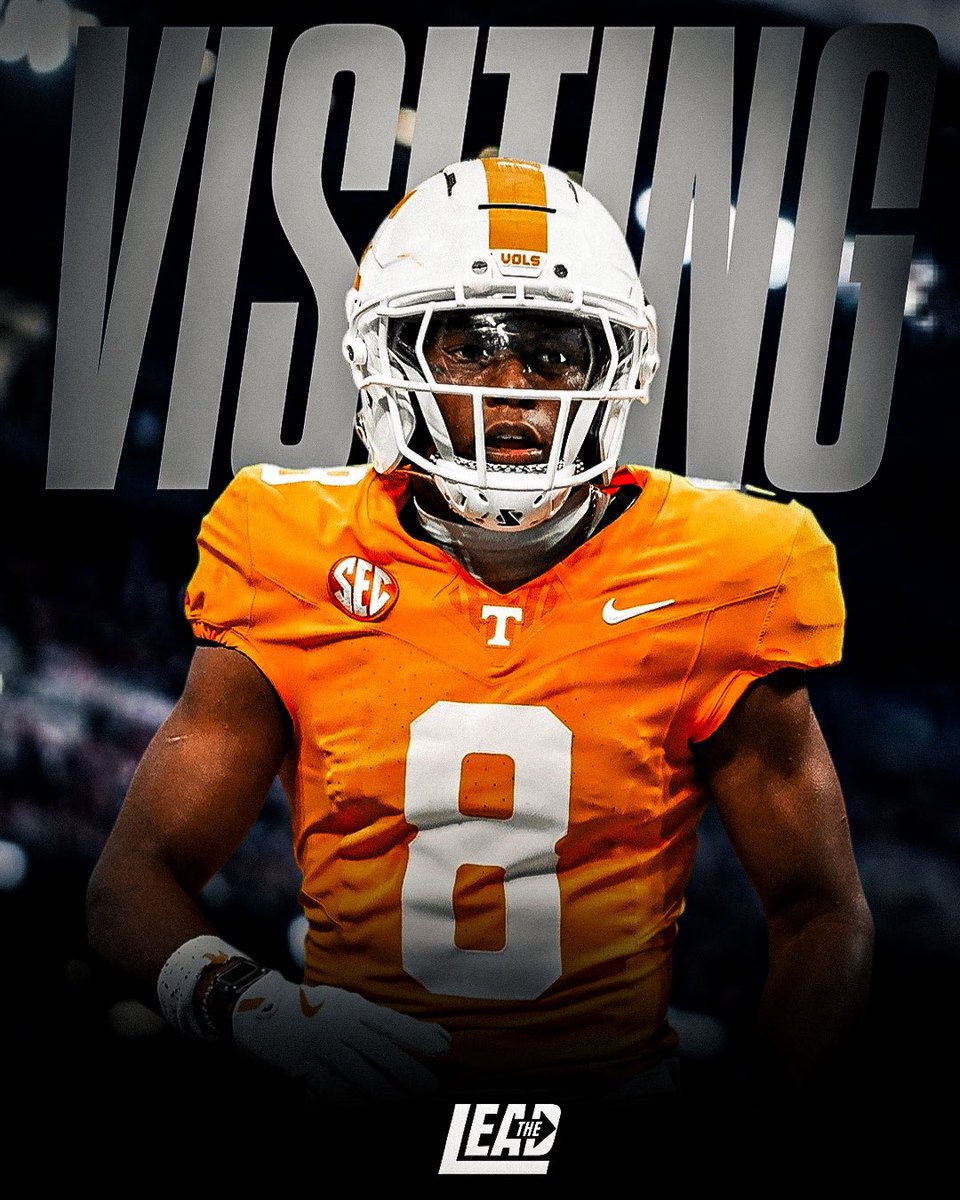 RaidersLead's tweet image. The #Raiders held a top-30 visit with #Tennessee CB Colton Hood, per @MitchellRenz365 

Hood is projected to be drafted late in the first or early in the second round