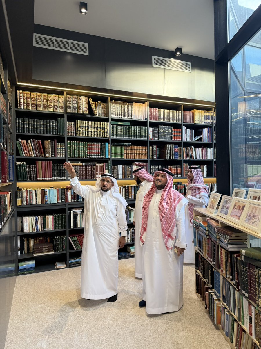 الثلوثية tweet media