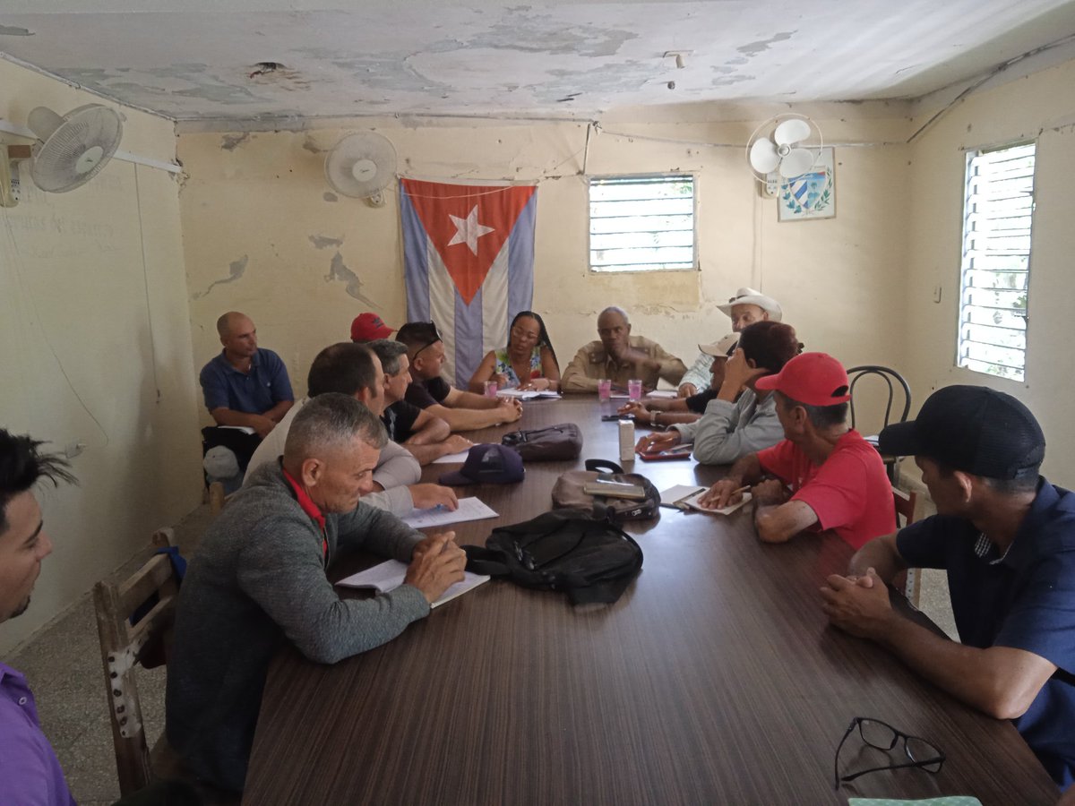 La defensa de la Patria es y será nuestra gran prioridad. Se organiza la zona de defensa Omaja.
#EnMajibacoaSiSePuede #PorLasTunasLaVictoria