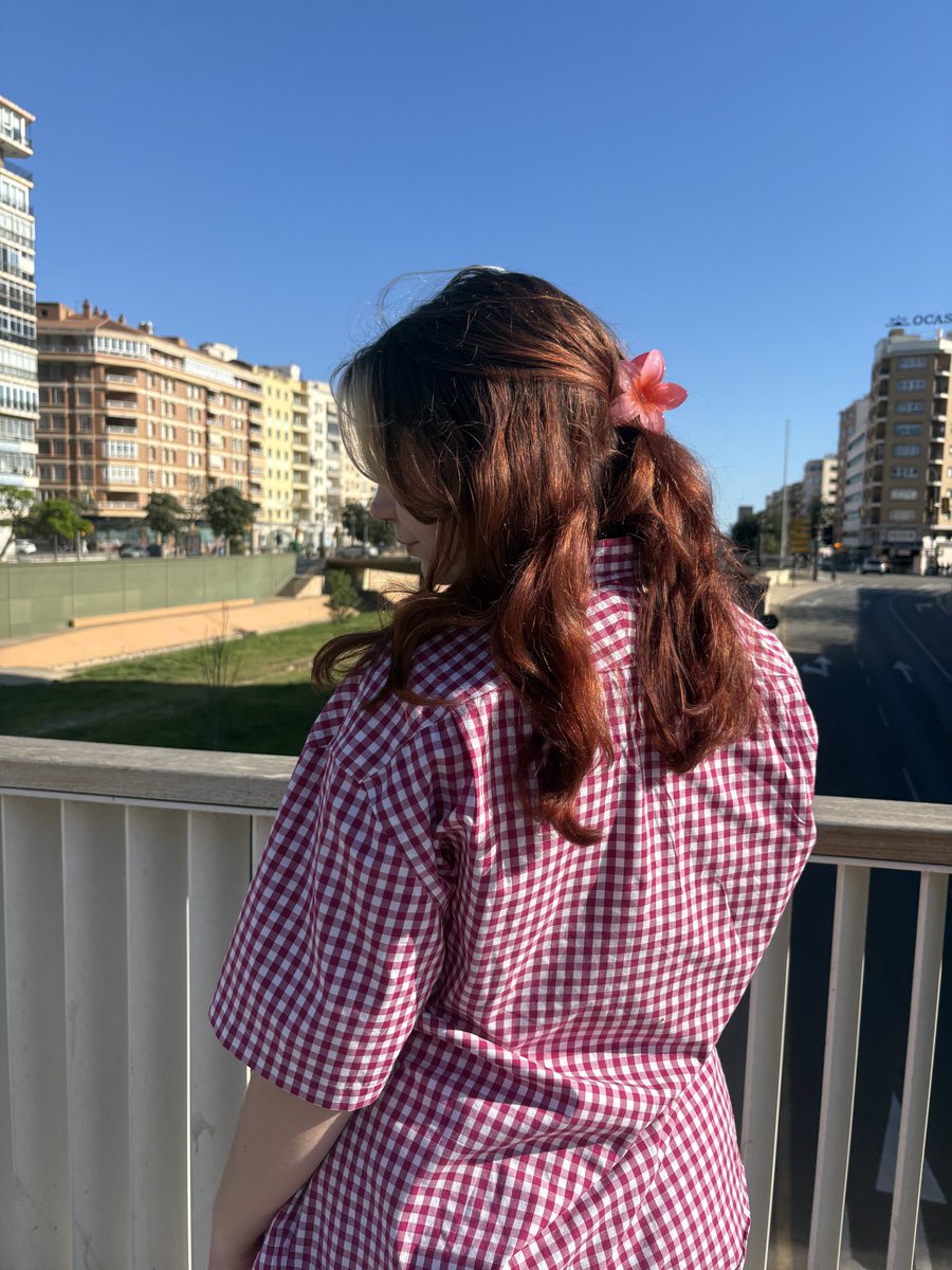 różowa lesbijka powrót