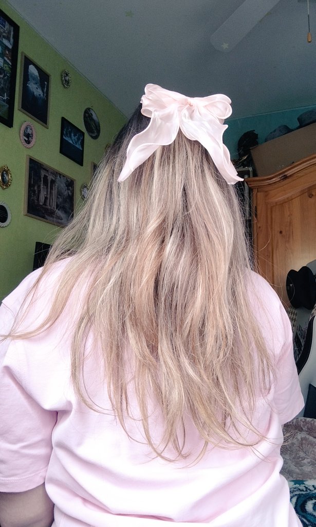 M8 𝒟𝒶𝓇𝒸𝓎 🦋 tweet media