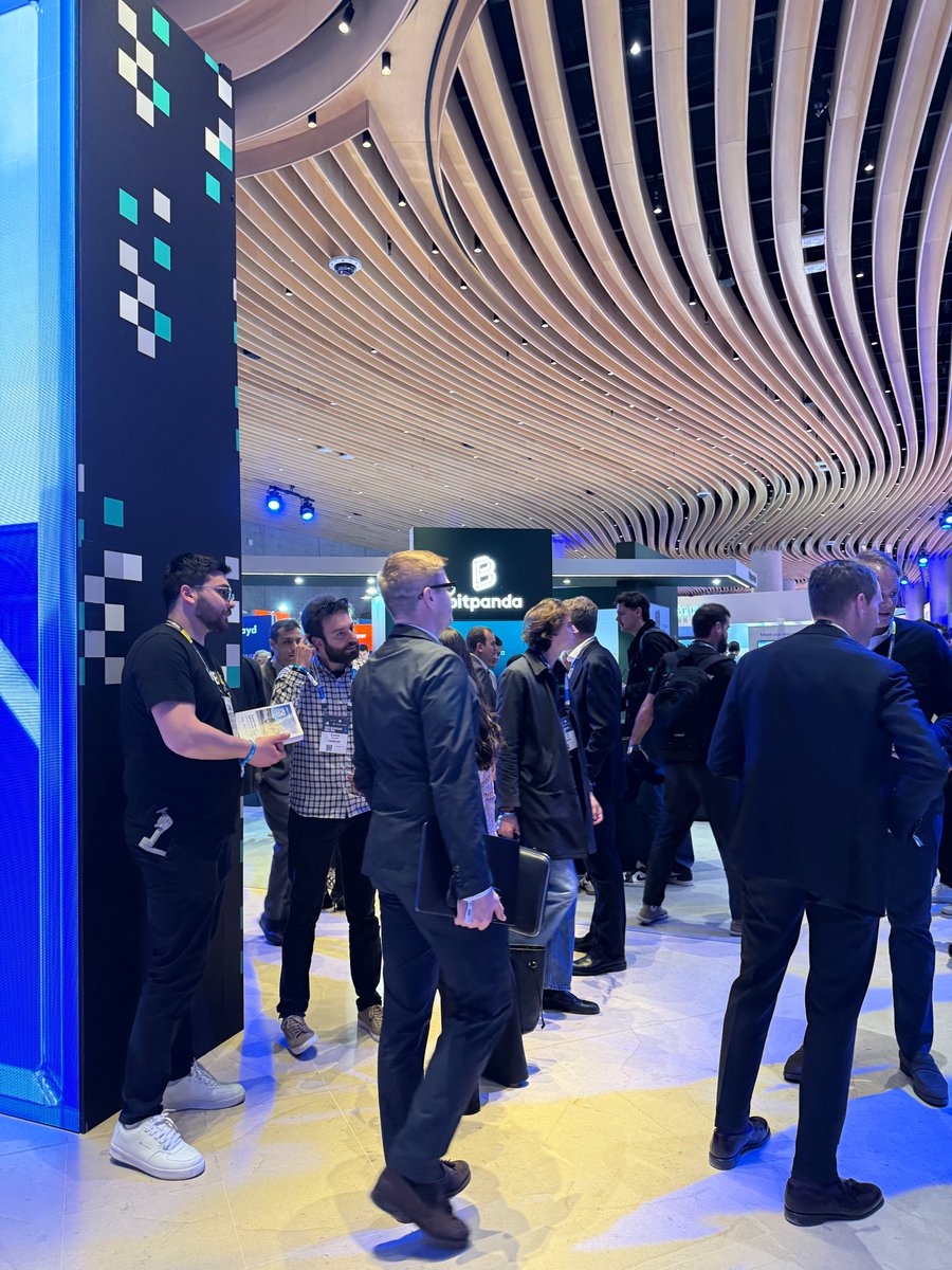 Wrapping up Day 1 at <a href="/ParisBlockWeek/">Paris Blockchain Week</a> 🇫🇷

Paris is doing what it does best, bringing together people who actually build and move things forward.

Strong atmosphere, better conversations, and yes, the croissants are not the main highlight this time.

If you are here this week,