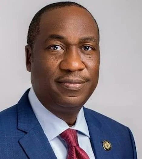 M.A.M.A.T.E.E.0.0.1 tweet media