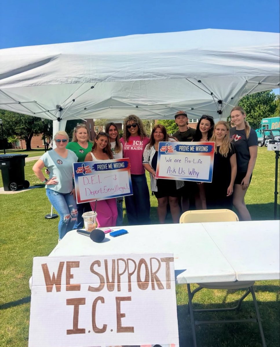 avanicole55's tweet photo. First post in a long time but… THANK YOU @SavannahCraven5 for coming out to Coastal! We had a great time with you! 
@TPUSA @tpusastudents #TurningPoint #TPUSA #Conservative #Politics #GrabTheMic #Vote #College #Republican https://t.co/j1KPnt1Blq