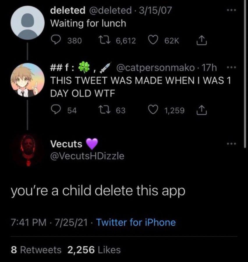 DREAMYSAKI's tweet photo. idk if anyone saw this in 2021 but uh. that person in the middle is me 😭 https://t.co/EXMvb164g2