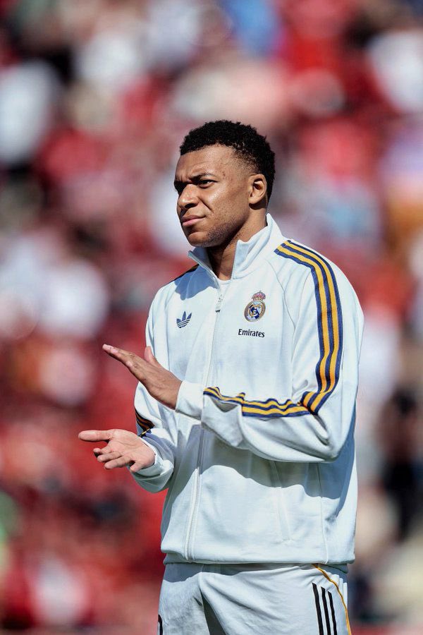 ريال مدريد بالعربي tweet media