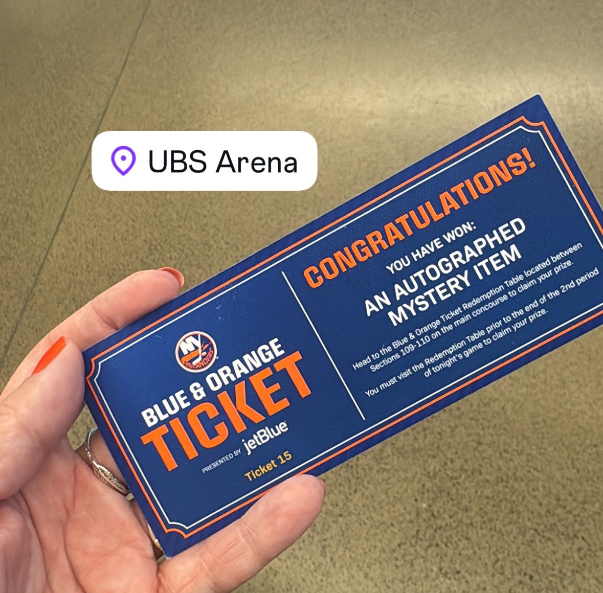 Jen_TCA's tweet photo. Just wanted to thank the #isles for yesterday. I was having a terrible day (death in family) But! I get to the arena &amp; I get a signed jersey from the @NYIslanders! Turned around my entire day. Maybe we didn’t get the result we wanted but thank you for taking care of your fans ❤️ https://t.co/PsiSHcPLiC