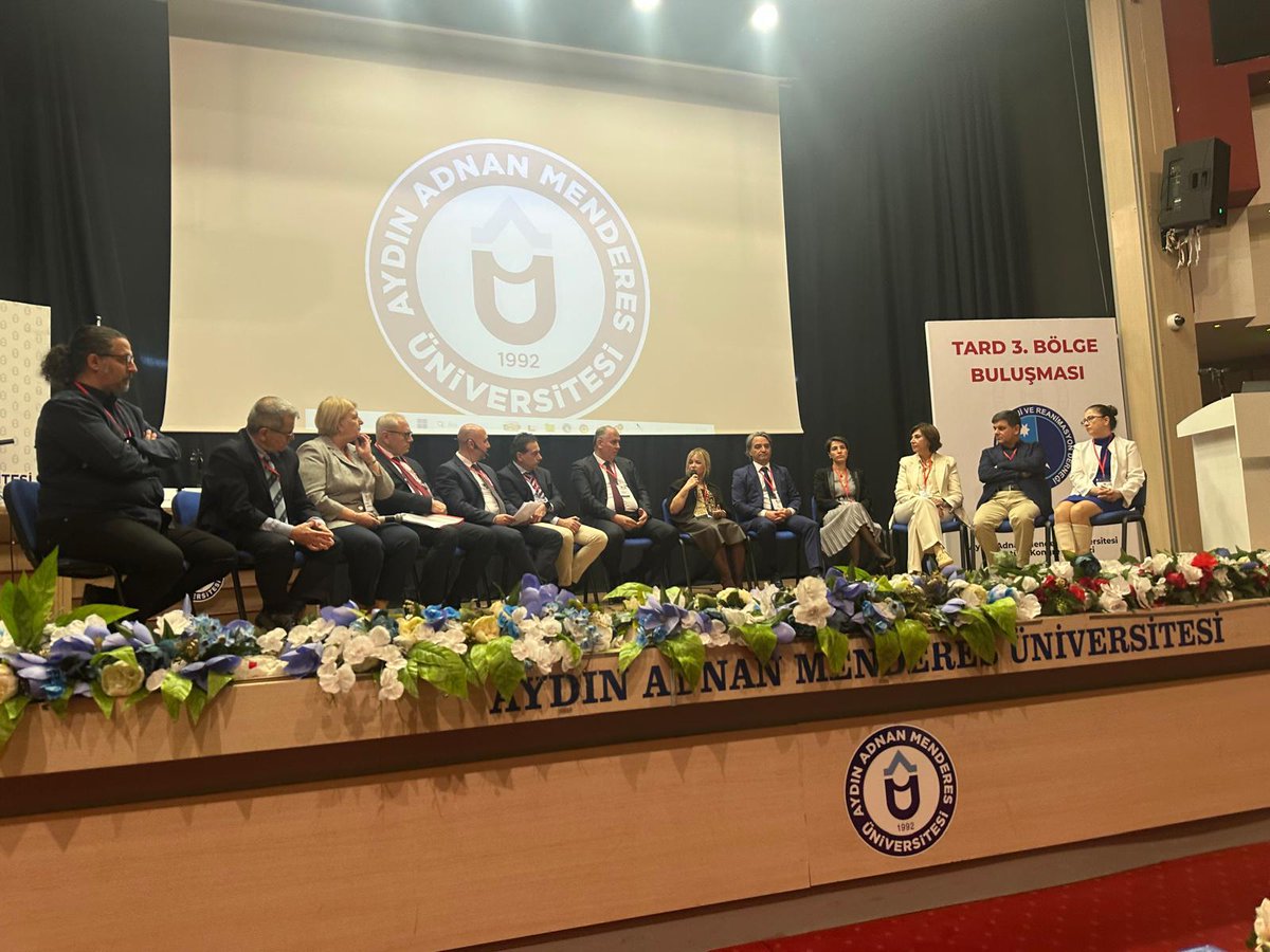 PAyvat's tweet photo. TARD 3. Bölge Buluşması için hafta sonu Aydın Adnan Menderes Üniversitesi’ndeydik. Mesleğimizin güncel konularını değerli meslektaşlarımızla tartışma fırsatı bulduk. Emeği geçen tüm hocalarımıza ve organizasyon komitesine teşekkürler. 🩺✨ https://t.co/Dyz4Dt24Yk