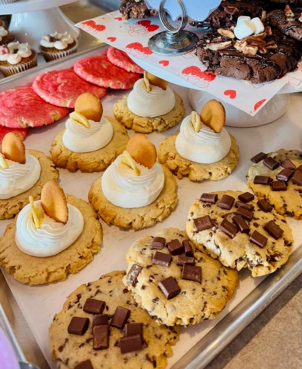 Smallcakes Cupcakery and Creamery tweet media