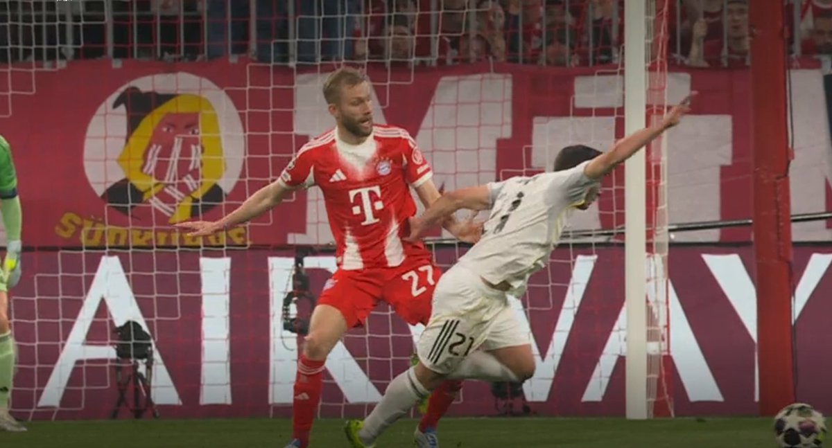 LACOBRAAA tweet media