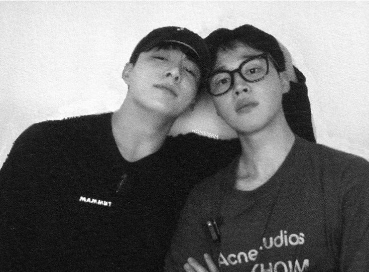 elay •᷄ɞ•᷅ tweet media