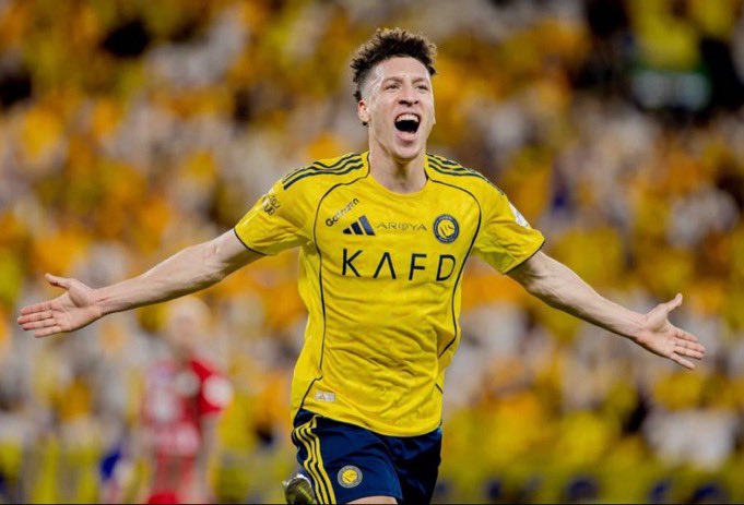 Reem..💛💙 tweet media