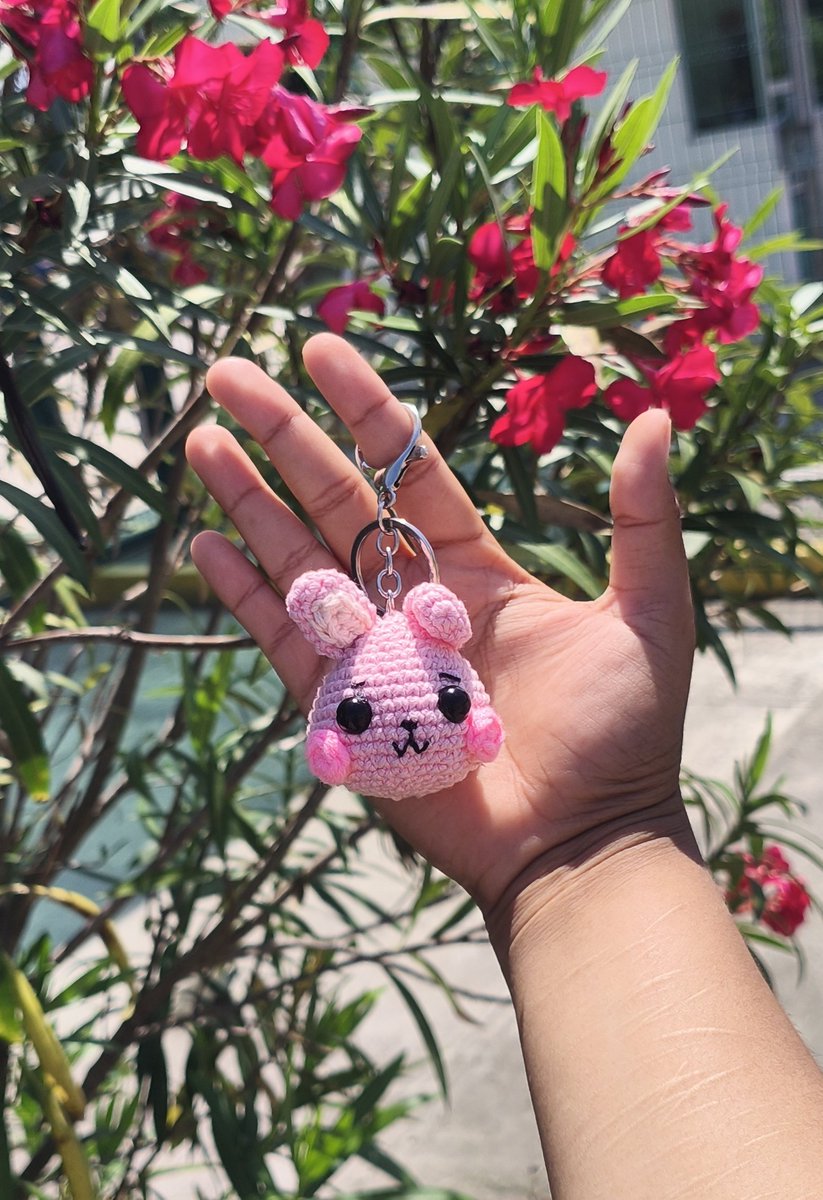 lely IS SEEING BTS 🇲🇽🇨🇴 tweet media