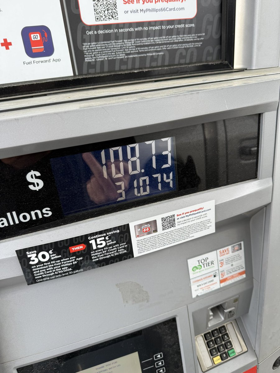 𝔹𝕣𝕖𝕟𝕕𝕒𝕟 tweet media