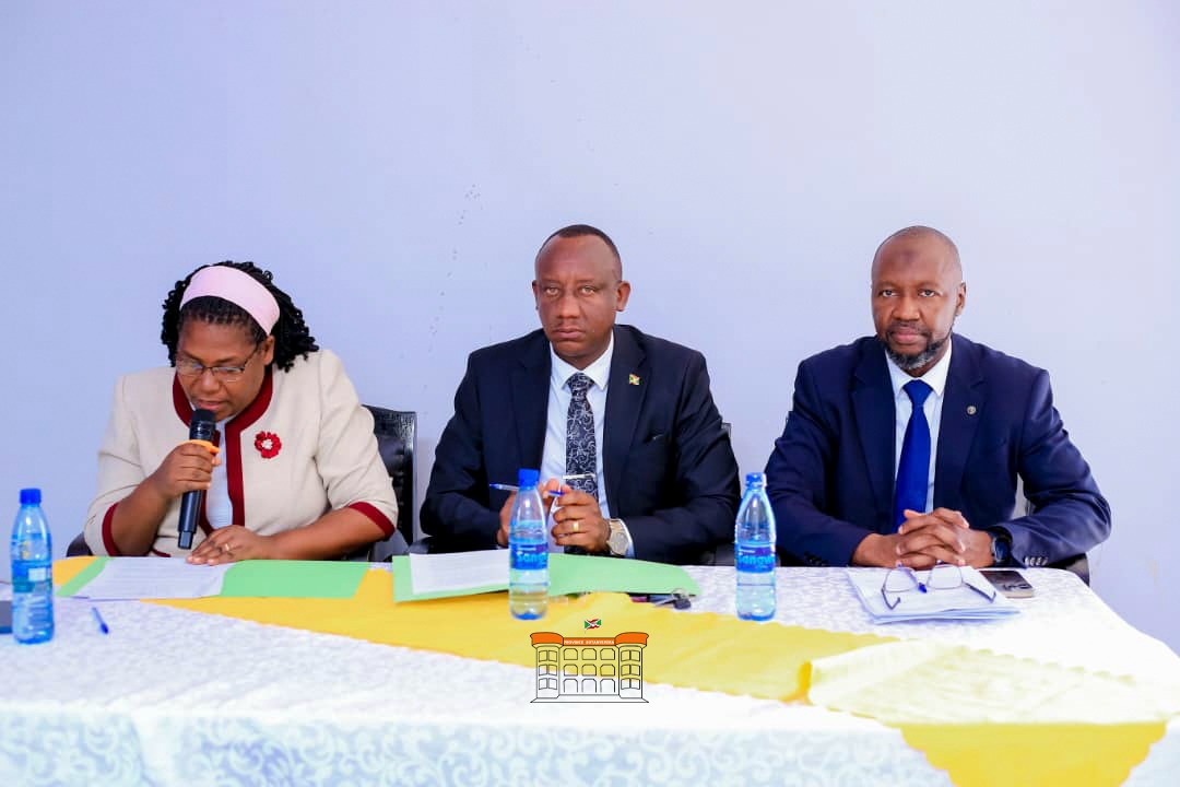 PButanyerera's tweet image. 6/6 Avec l’appui de Organisation mondiale de la Santé @oms_burundi et du @Pandemic_Fund, cet atelier vise un système de surveillance inclusif et efficace. 👉 Protéger chaque citoyen, c’est renforcer la nation. #OneHealth #Inclusion