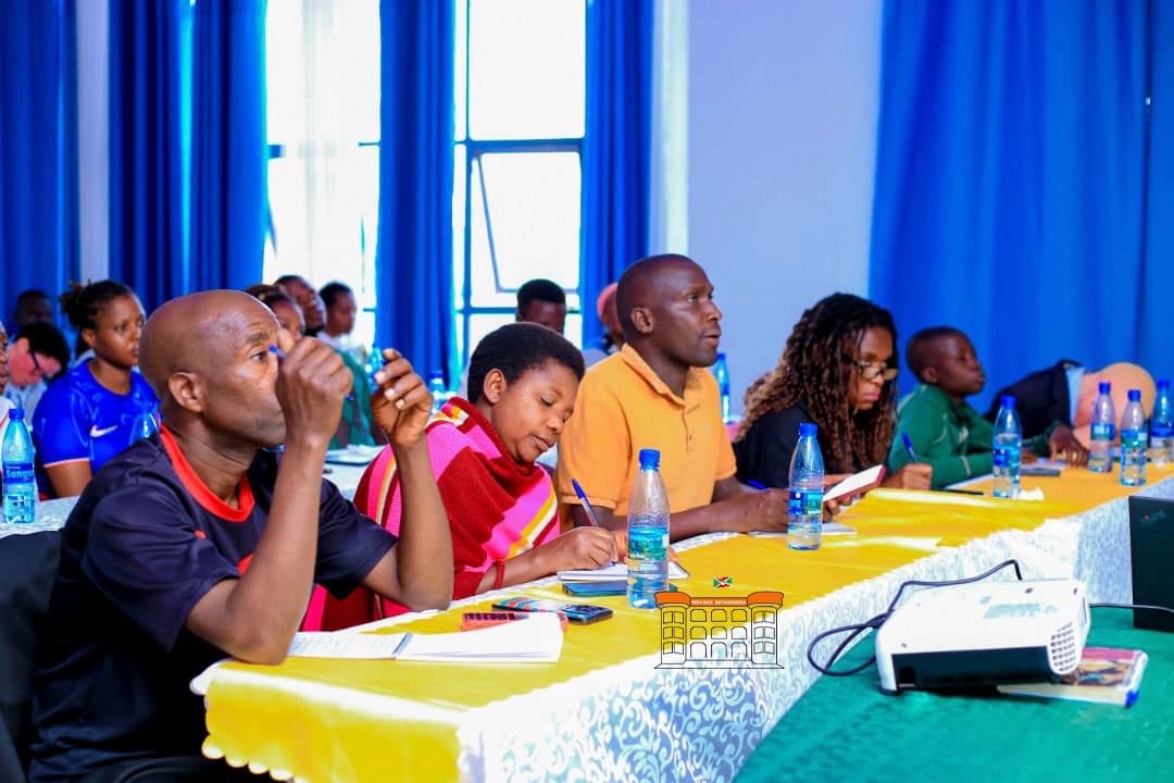 PButanyerera's tweet image. 6/6 Avec l’appui de Organisation mondiale de la Santé @oms_burundi et du @Pandemic_Fund, cet atelier vise un système de surveillance inclusif et efficace. 👉 Protéger chaque citoyen, c’est renforcer la nation. #OneHealth #Inclusion