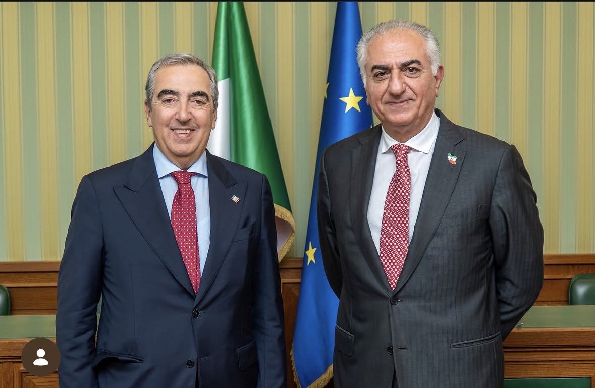 Ladan🇮🇷 tweet media