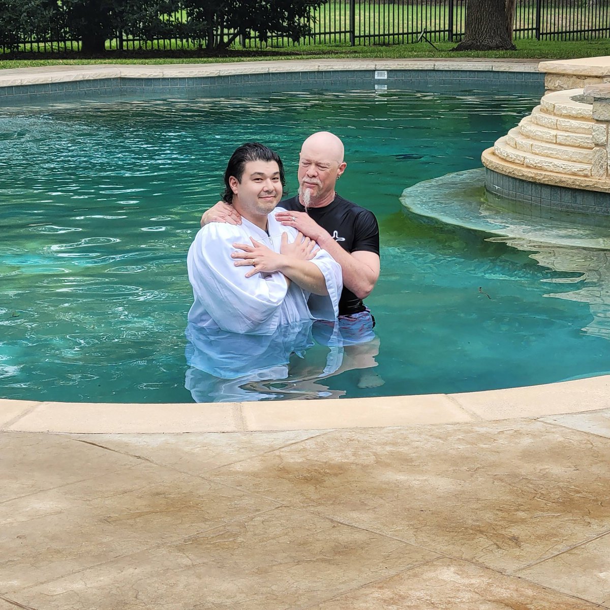 TexasBaptists's tweet photo. Texas Baptists churches are celebrating baptisms! 🌊
"Peter replied, 'Repent and be baptized, every one of you, in the name of Jesus Christ for the forgiveness of your sins. And you will receive the gift of the Holy Spirit." - Acts 2:38
--
#GreatCommandment #GreatCommission https://t.co/tb4bb6glnv