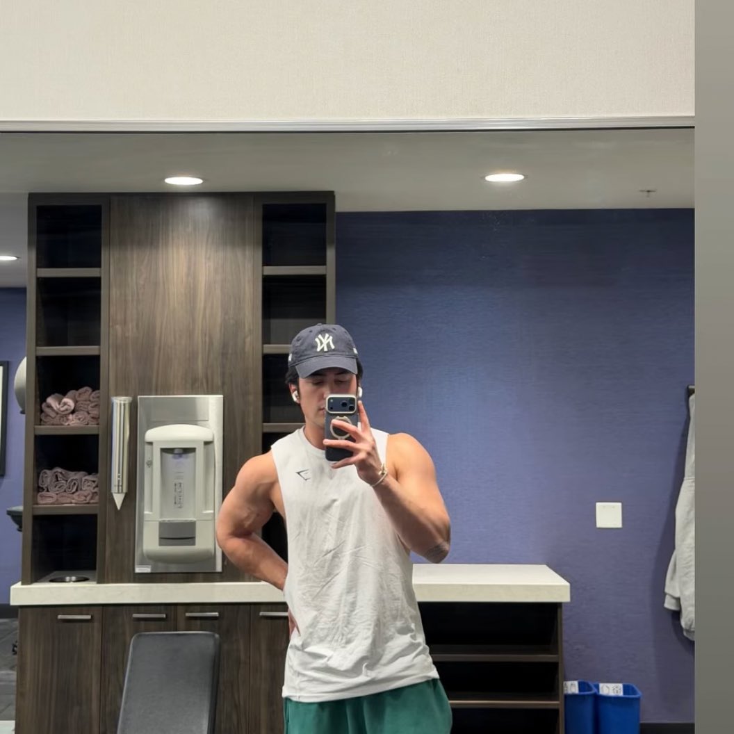 mj ♪‧₊˚ tweet media