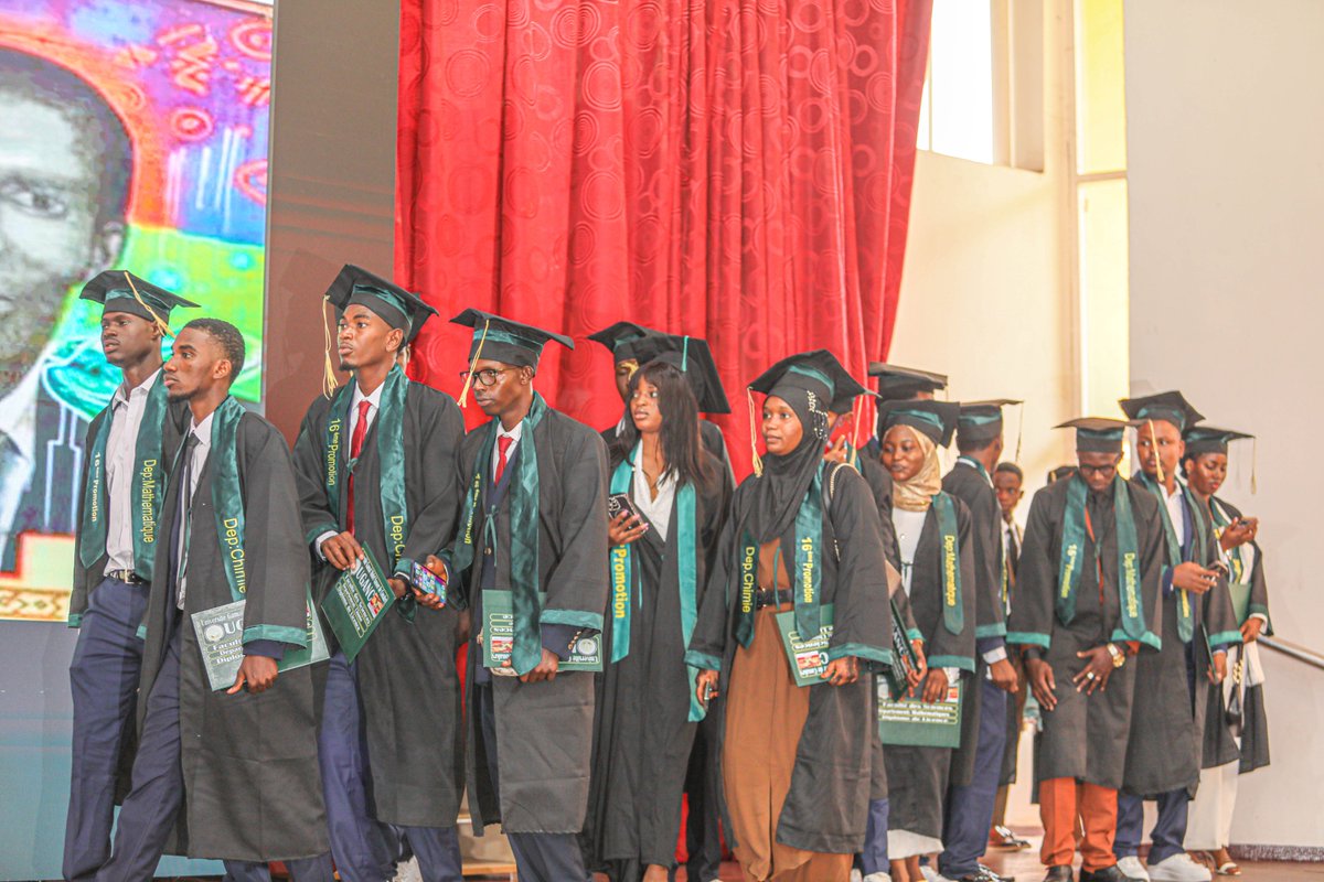 UGANC_Guinee's tweet photo. 🎓 Remise de diplômes à l’UGANC : 630 nouveaux diplômés prêts à relever les défis de demain
Issus de filières variées, ils couvrent des domaines essentiels tels que les sciences biologiques et de la santé, avec des profils comme sages-femmes, infirmiers d’État...
#UGANC #MESRS https://t.co/K4yDaa9Pme