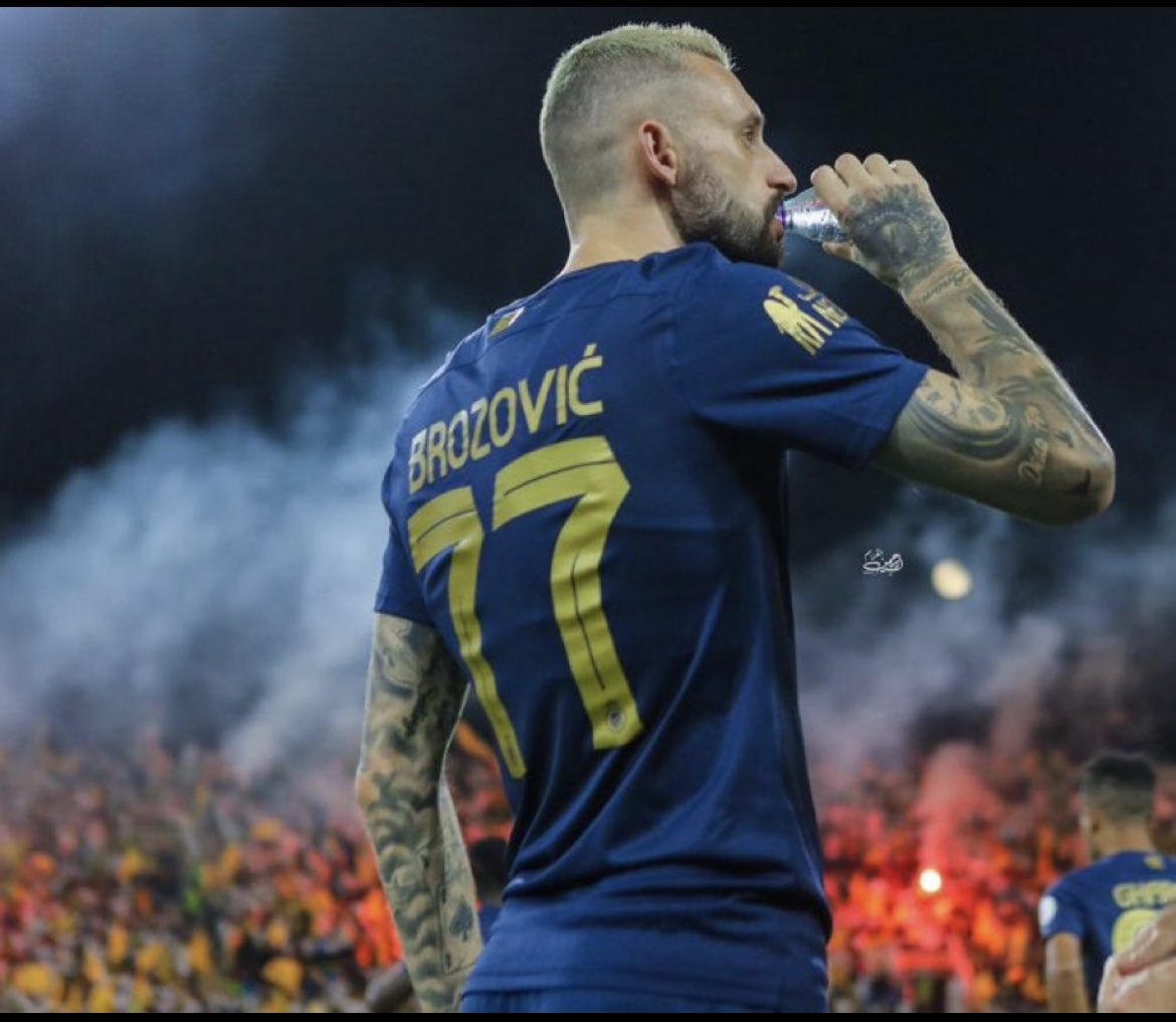 السهم الاصفر 🇺🇦 tweet media