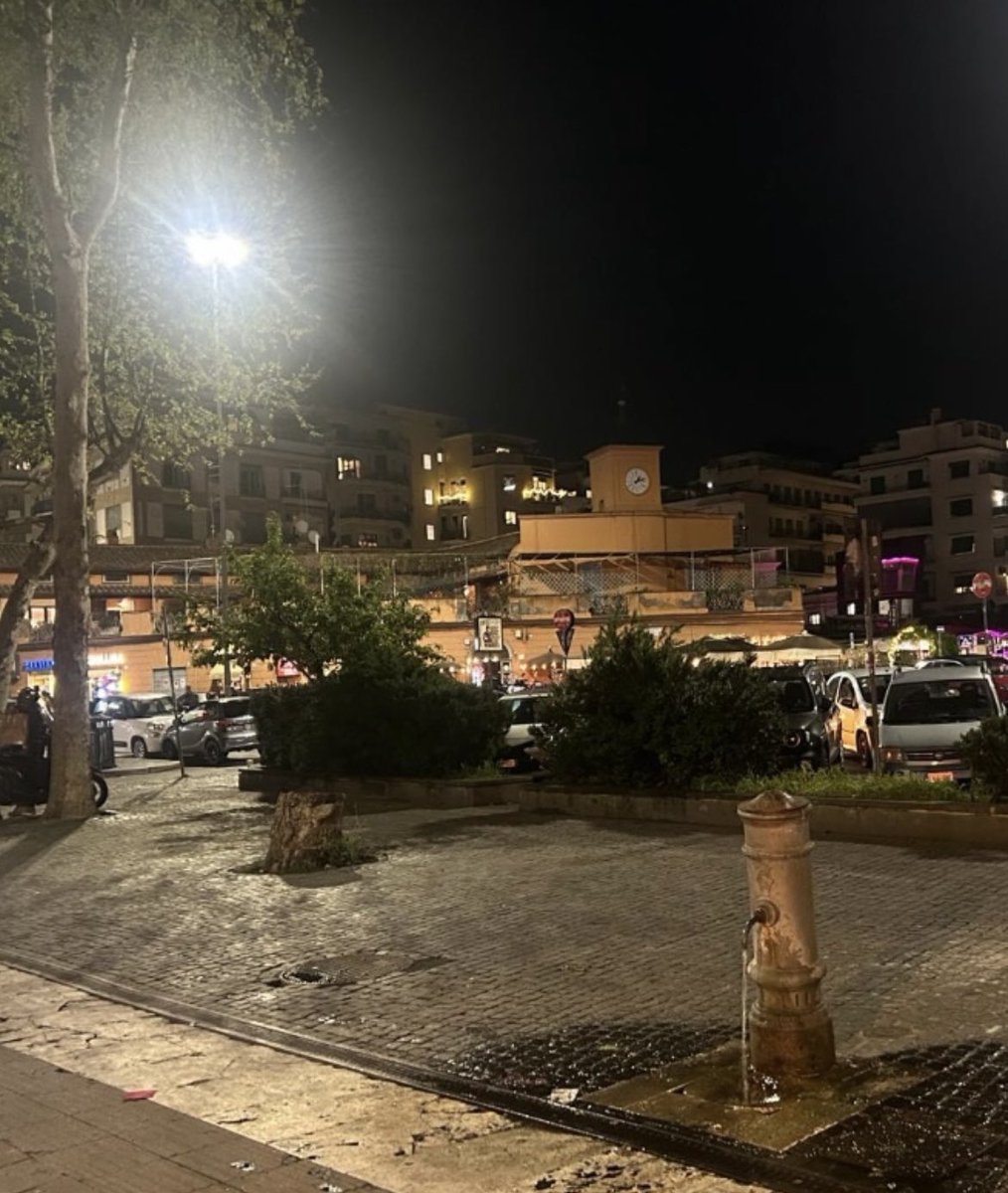 elasciami tweet media