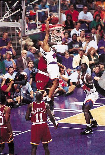 paulieknep's tweet photo. Kevin Johnson dunking on Hakeem Olajuwon. https://t.co/EwWk8VHKso
